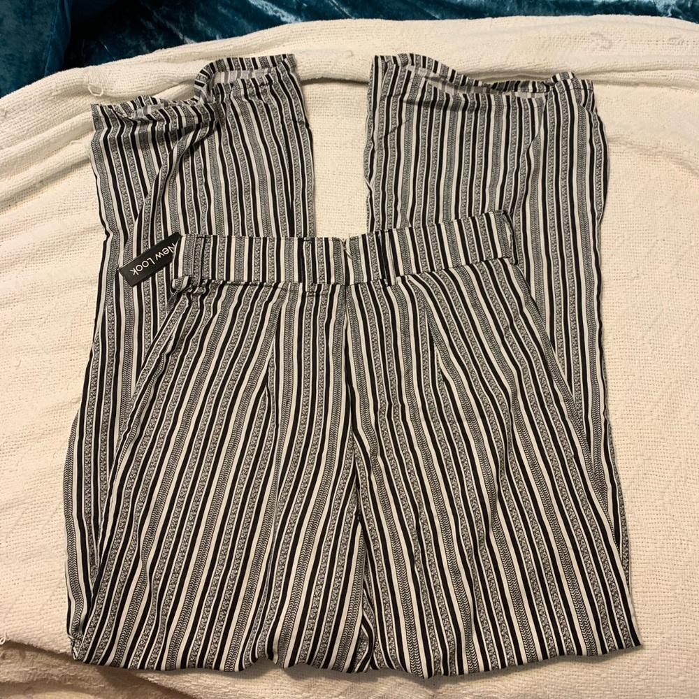 Striped Flowey flared pants